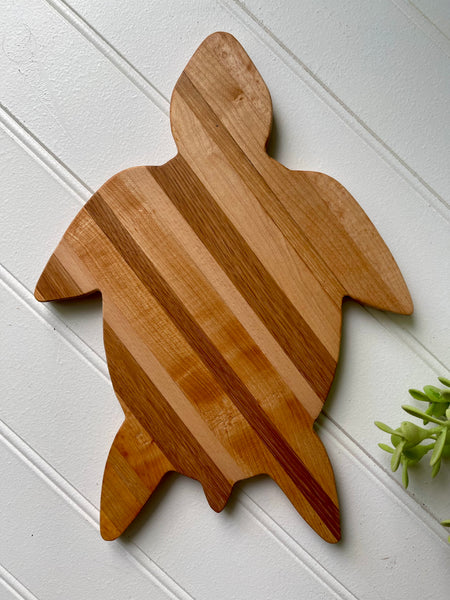 TURTLE SHAPED CUTTING BOARD